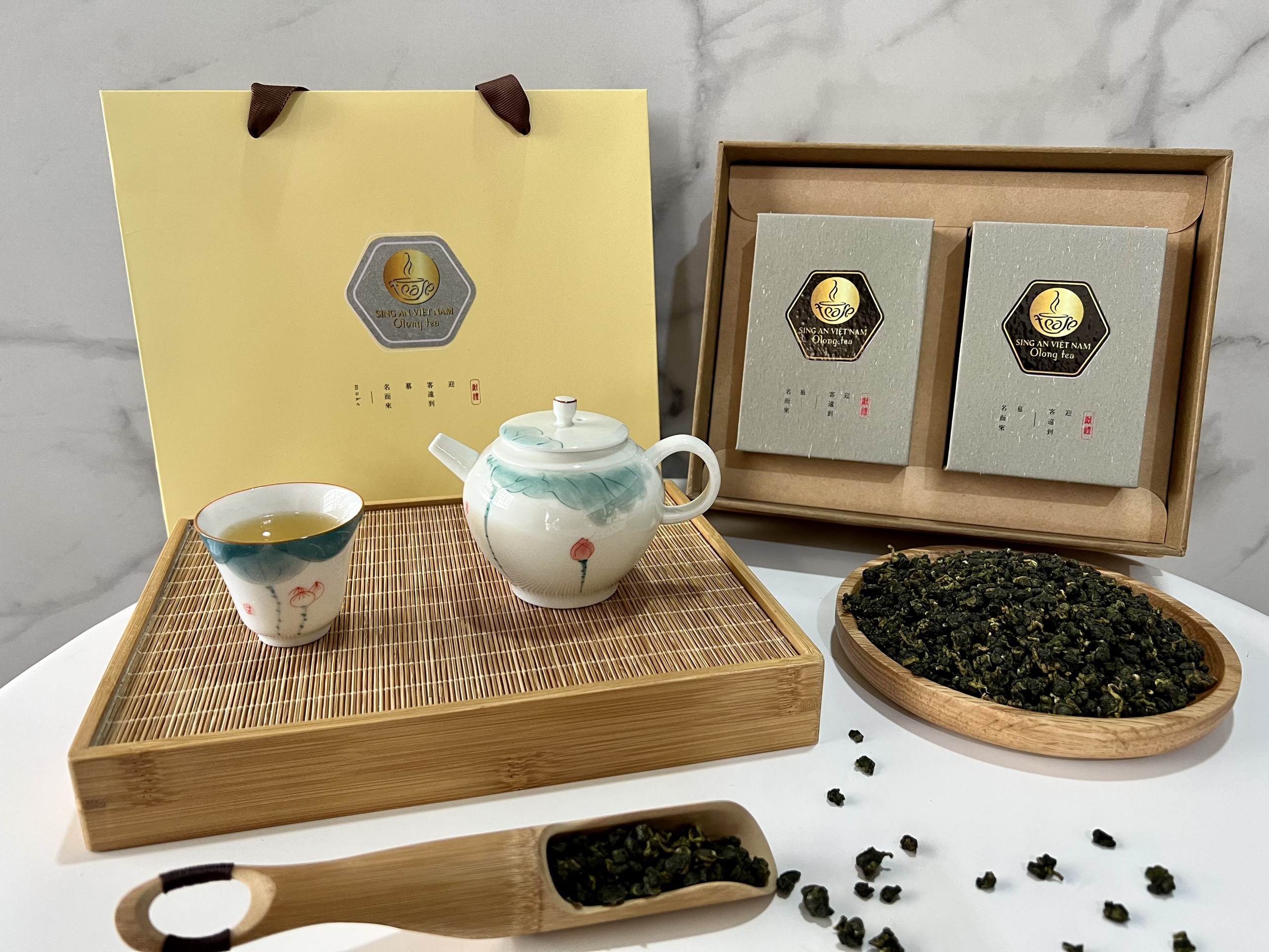 2in1 high-class Kim Tuyen tea (wooden box) - the box lid used as a tea tray